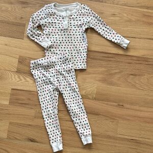 Roller Rabbit white pajamas with red and green stars 100% cotton girls size 2